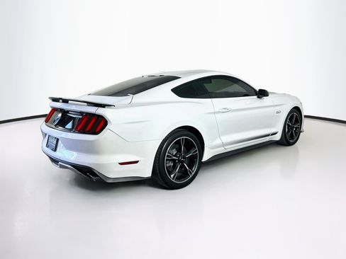 Used 2016 Ford Mustang GT Premium w/ Equipment Group 401A RWD image 9