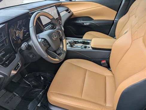 Used 2025 Lexus RX 350 Premium image 16