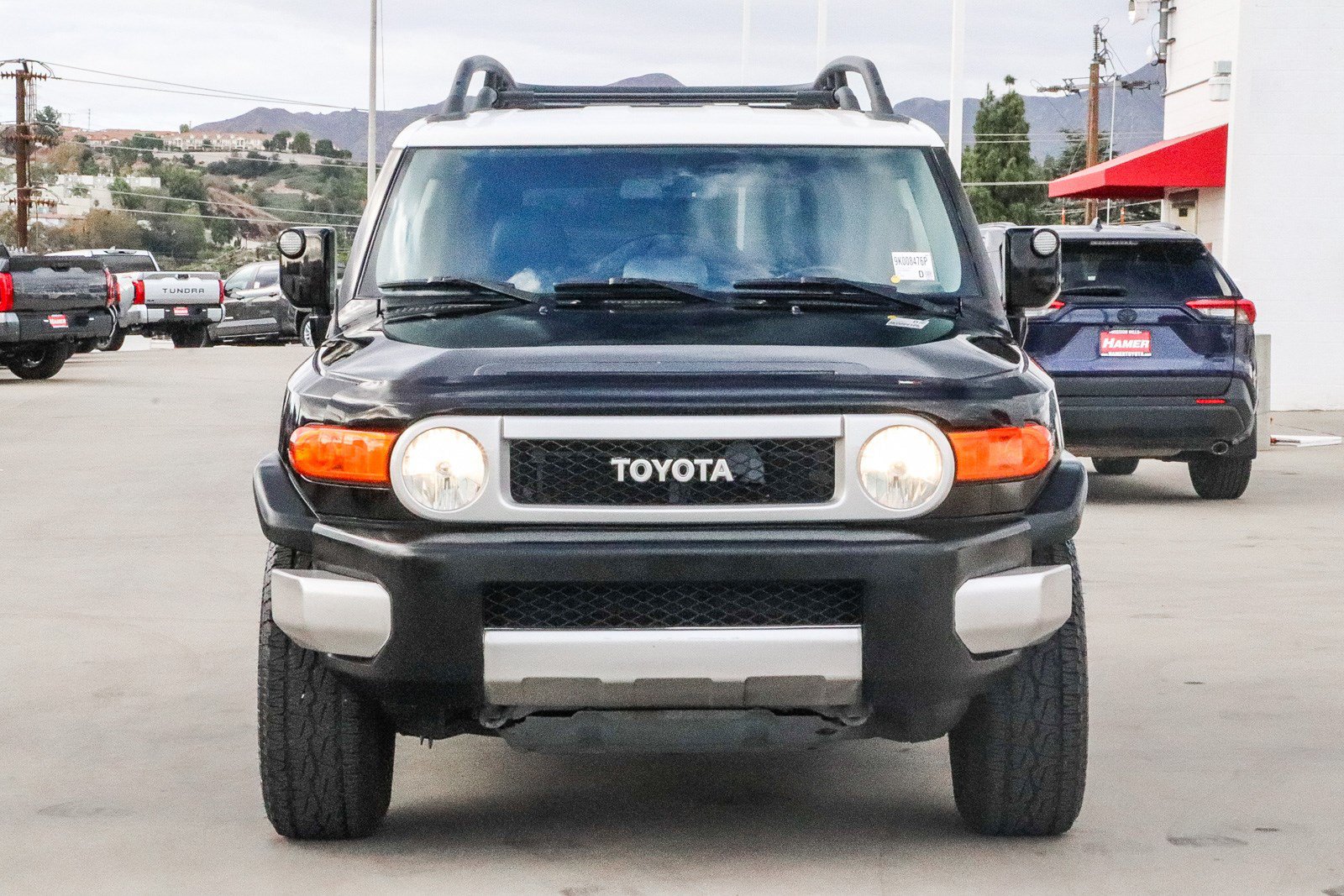 Used 2009 Toyota FJ Cruiser 2WD w/ Upgrade Pkg 2 image 2