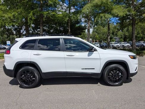 Used 2023 Jeep Cherokee Altitude Lux AWD/4WD image 7
