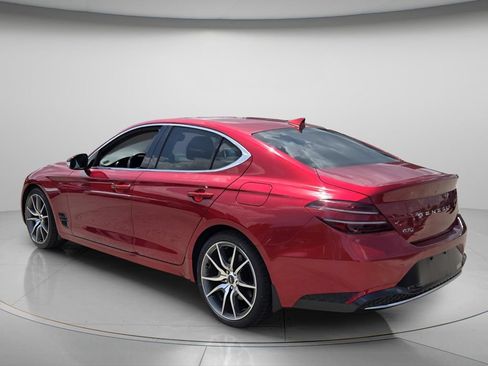Used 2023 Genesis G70 2.0T RWD image 8