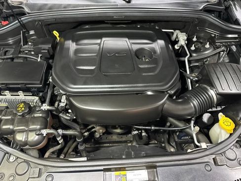 Used 2019 Jeep Grand Cherokee Altitude AWD/4WD image 10