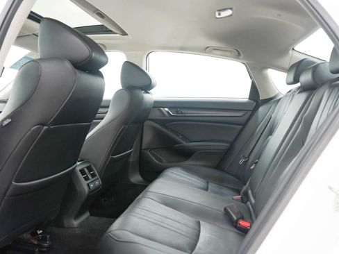 Used 2020 Honda Accord Touring image 13