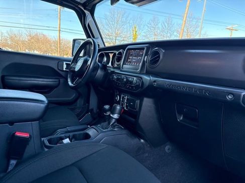 Used 2021 Jeep Wrangler Unlimited Sport image 27