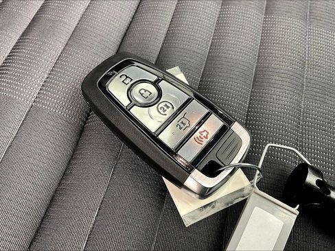 New 2026 Ford Explorer ST-Line w/ ST-Line Street Pack image 36