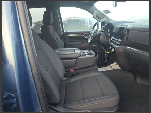 Used 2024 GMC Sierra 1500 Elevation image 12