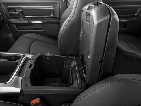 Used 2016 RAM 1500 Laramie w/ Convenience Group AWD/4WD image 17