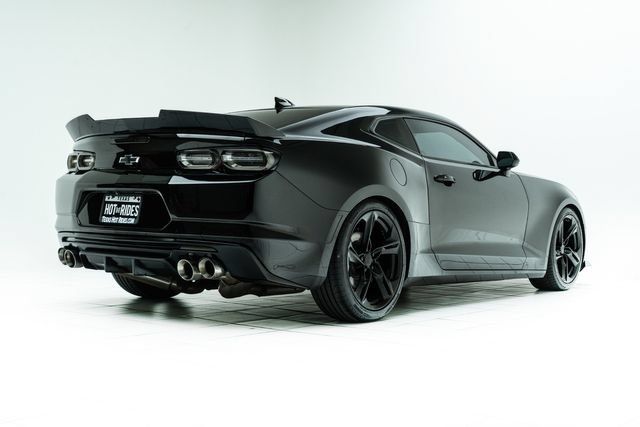 Used 2021 Chevrolet Camaro LT RWD image 12