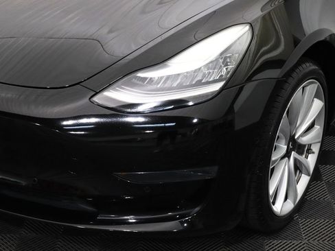 Used 2019 Tesla Model 3 Standard Range RWD image 10