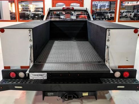 Used 2019 Chevrolet Silverado 3500 W/T w/ WT Convenience Package image 8