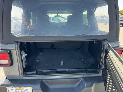 Used 2023 Jeep Wrangler Unlimited Sport AWD/4WD image 11