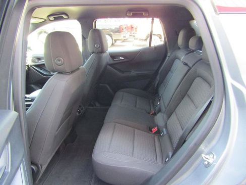 Used 2026 Chevrolet Equinox LT AWD/4WD image 30