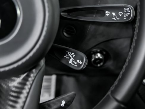 Used 2019 McLaren 720S image 30