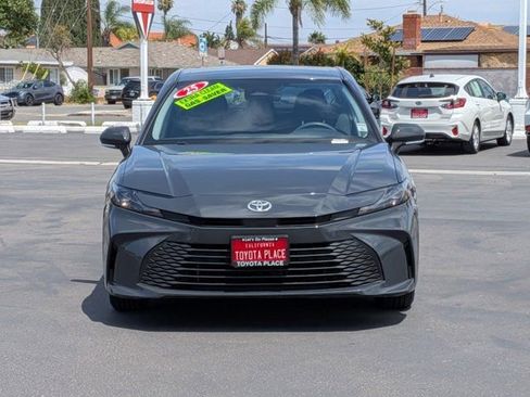 Used 2025 Toyota Camry LE w/ Convenience Package FWD image 2