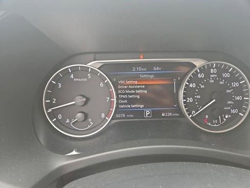 Used 2025 Nissan Sentra SR image 23