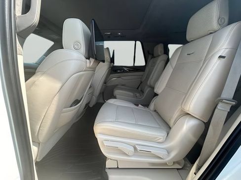 Used 2021 Cadillac Escalade Sport Platinum AWD/4WD image 28