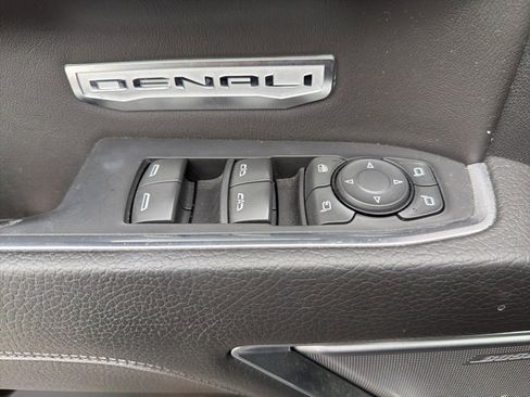 Used 2023 GMC Sierra 1500 Denali image 20