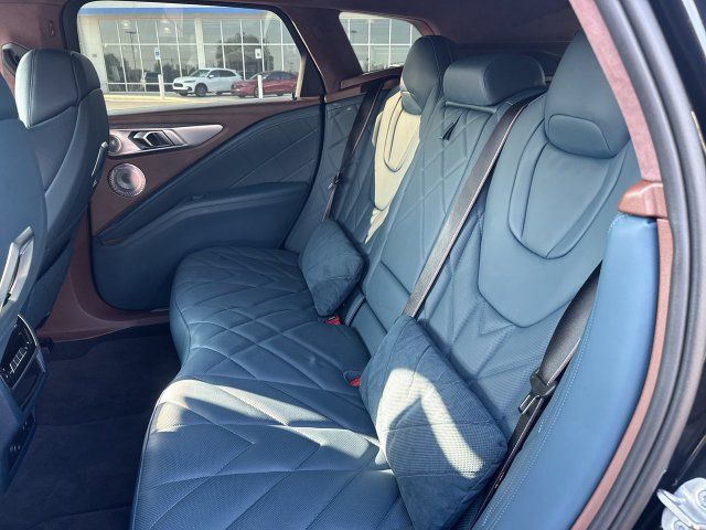 Used 2023 BMW XM AWD/4WD image 26