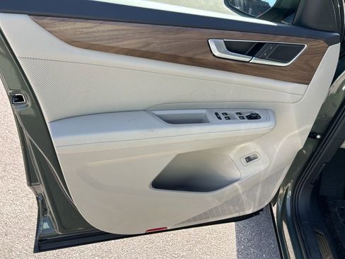 New 2026 Volkswagen Atlas SE image 17