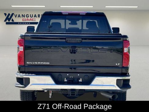 Used 2025 Chevrolet Silverado 2500 LT w/ Convenience Package AWD/4WD image 8