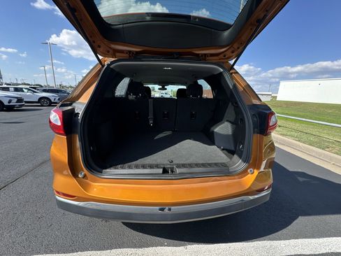 Used 2018 Chevrolet Equinox LS image 23