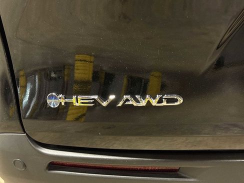 Used 2025 Toyota Sienna XLE w/ XLE Plus Package AWD/4WD image 29