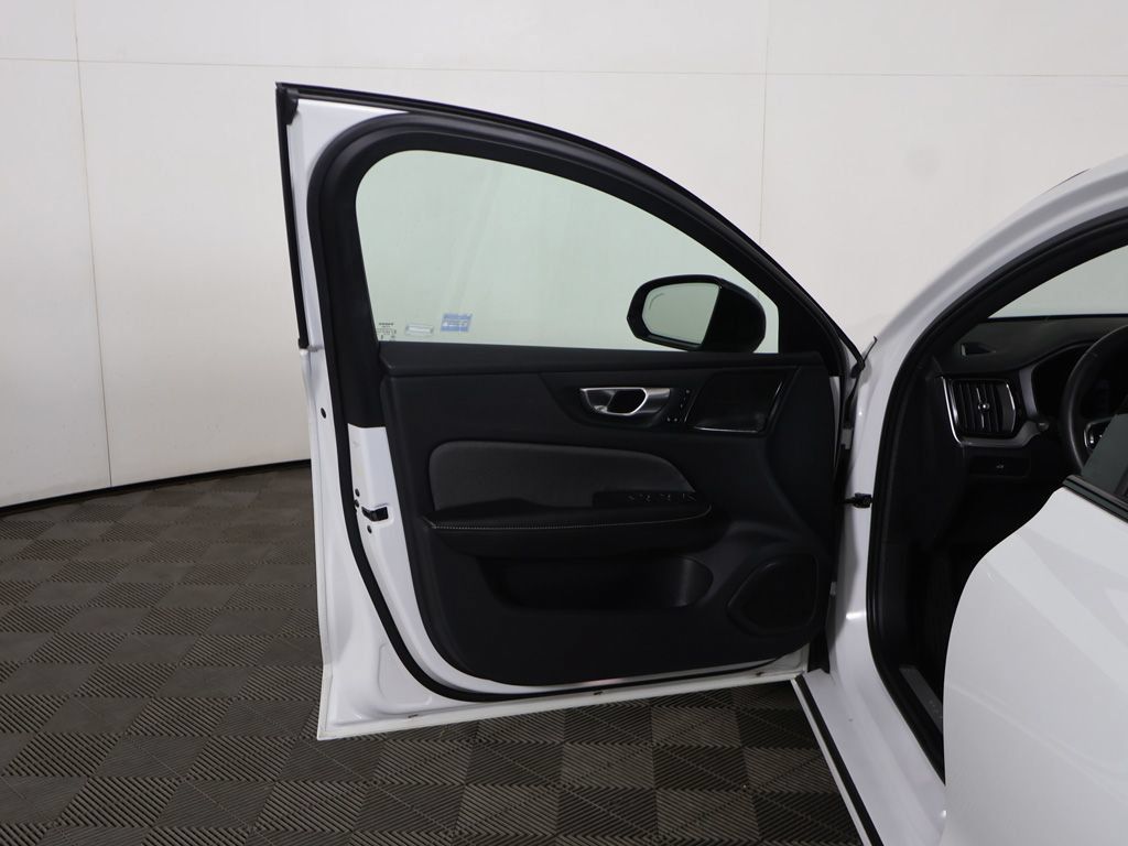 Used 2024 Volvo S60 B5 Plus w/ Climate Package AWD/4WD image 23
