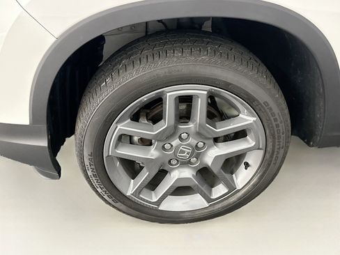 Used 2023 Honda Passport EX-L image 11