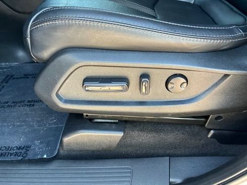 Used 2023 Honda Pilot EX-L image 6