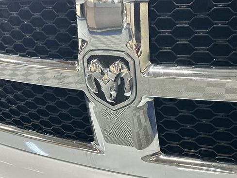 Used 2018 RAM 1500 Classic SLT image 44