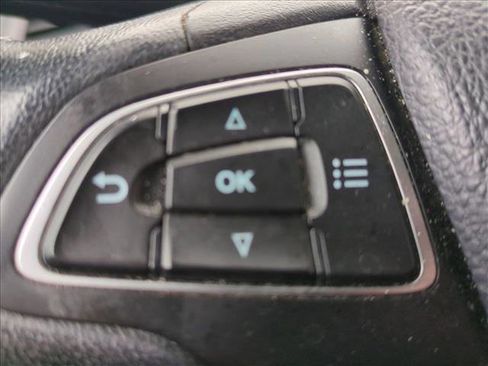 Used 2020 Ford EcoSport SES image 17