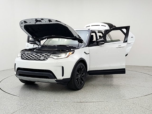 New 2026 Land Rover Discovery S AWD/4WD image 9