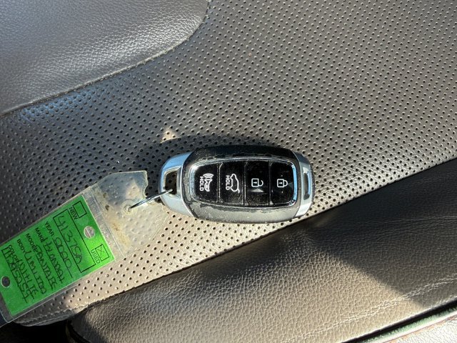 Used 2020 Hyundai Santa Fe Limited FWD image 24