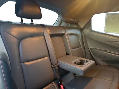 Used 2019 Chevrolet Bolt Premier w/ Infotainment Package image 18