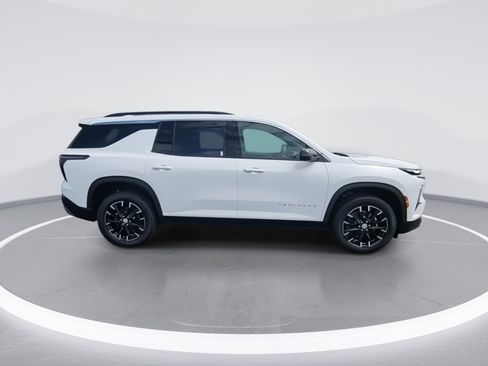 New 2026 Chevrolet Traverse LT w/ Enhanced Driving Package image 9