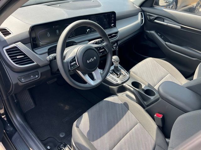 Used 2026 Kia Seltos LX AWD/4WD image 15