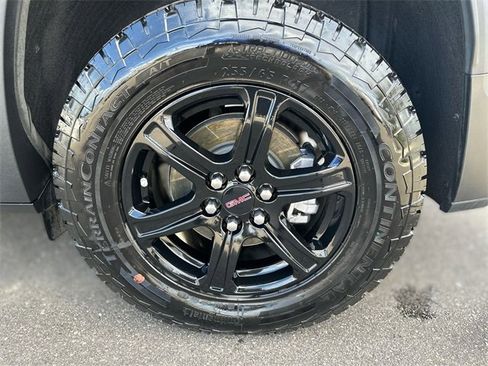 Used 2023 GMC Acadia AT4 w/ Technology Package image 10