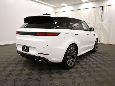 Used 2024 Land Rover Range Rover Sport Dynamic SE AWD/4WD image 7
