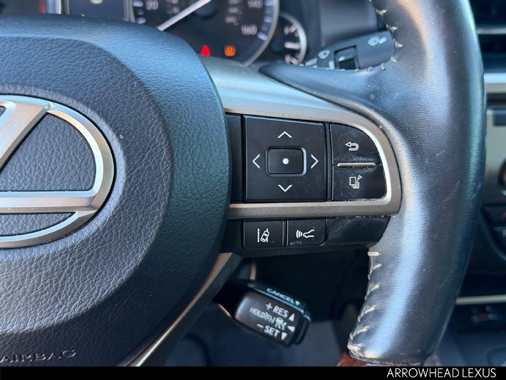 Used 2017 Lexus ES 350 w/ Ultra Luxury Package FWD image 36