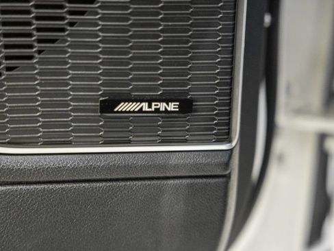 Certified 2023 Jeep Grand Cherokee Limited w/ Black Appearance Package AWD/4WD image 41