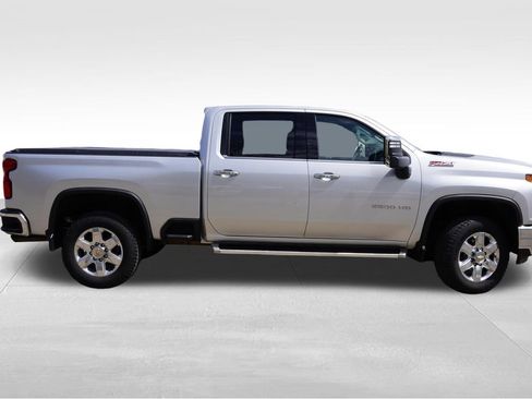 Certified 2022 Chevrolet Silverado 2500 LTZ AWD/4WD image 3