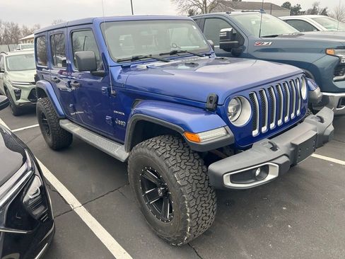 Used 2019 Jeep Wrangler Unlimited Sahara w/ Uconnect 4C Nav & Sound Group image 3