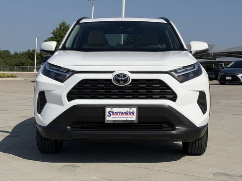 Used 2024 Toyota RAV4 XLE w/ Convenience Package FWD image 7