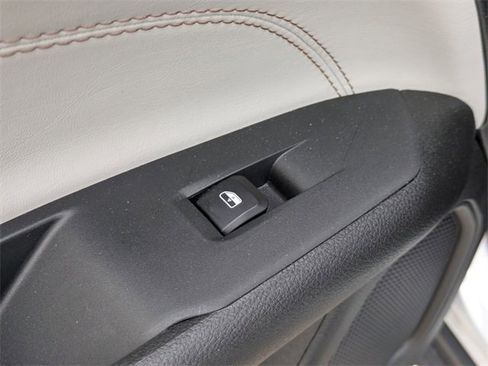 Used 2024 Jeep Compass Limited image 25