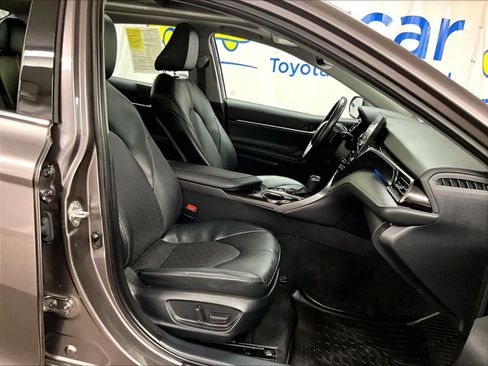 Used 2024 Toyota Camry XSE w/ Cold Weather Package image 11