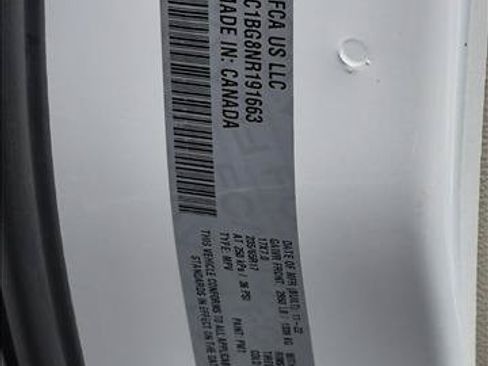 Used 2022 Chrysler Pacifica Touring-L FWD image 15