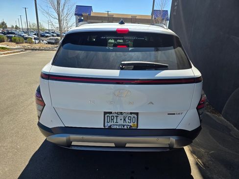 Used 2024 Hyundai Kona Limited image 4