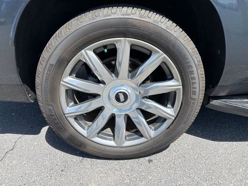 Used 2021 Cadillac Escalade ESV Premium Luxury Platinum w/ Heavy-Duty Trailer Package AWD/4WD image 11