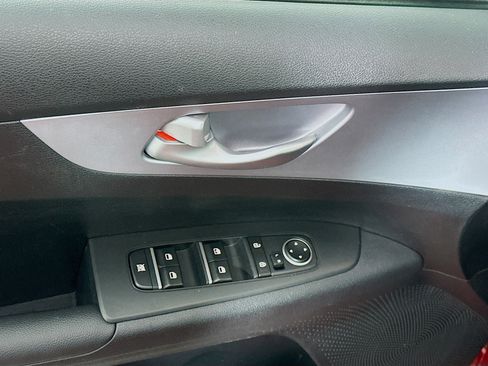 Used 2024 Kia Forte LXS image 15