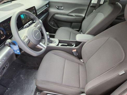 New 2026 Hyundai Kona SE AWD/4WD image 9